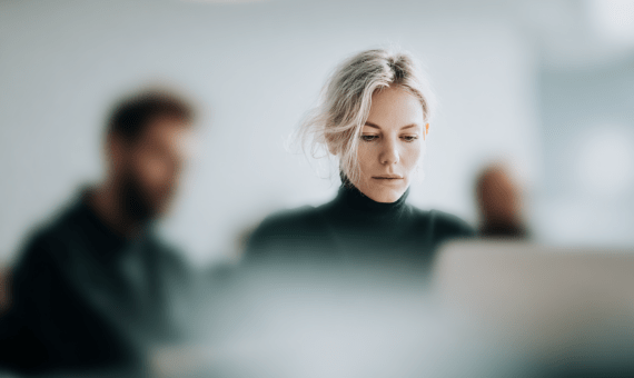 Mokymo išlaidų atlyginimas: kada darbuotojas privalo grąžinti pinigus darbdaviui?