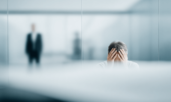 Darbdavys verčia išeiti iš darbo: ką daryti ir kaip apsiginti