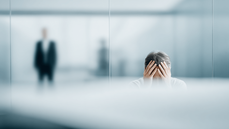 Darbdavys verčia išeiti iš darbo: ką daryti ir kaip apsiginti