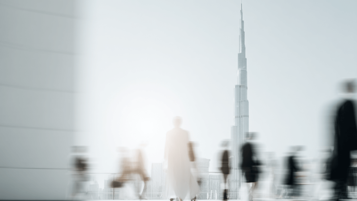 Dubajuje įstrigę darbuotojai: ar neatvykimas į darbą laikomas pravaikšta?